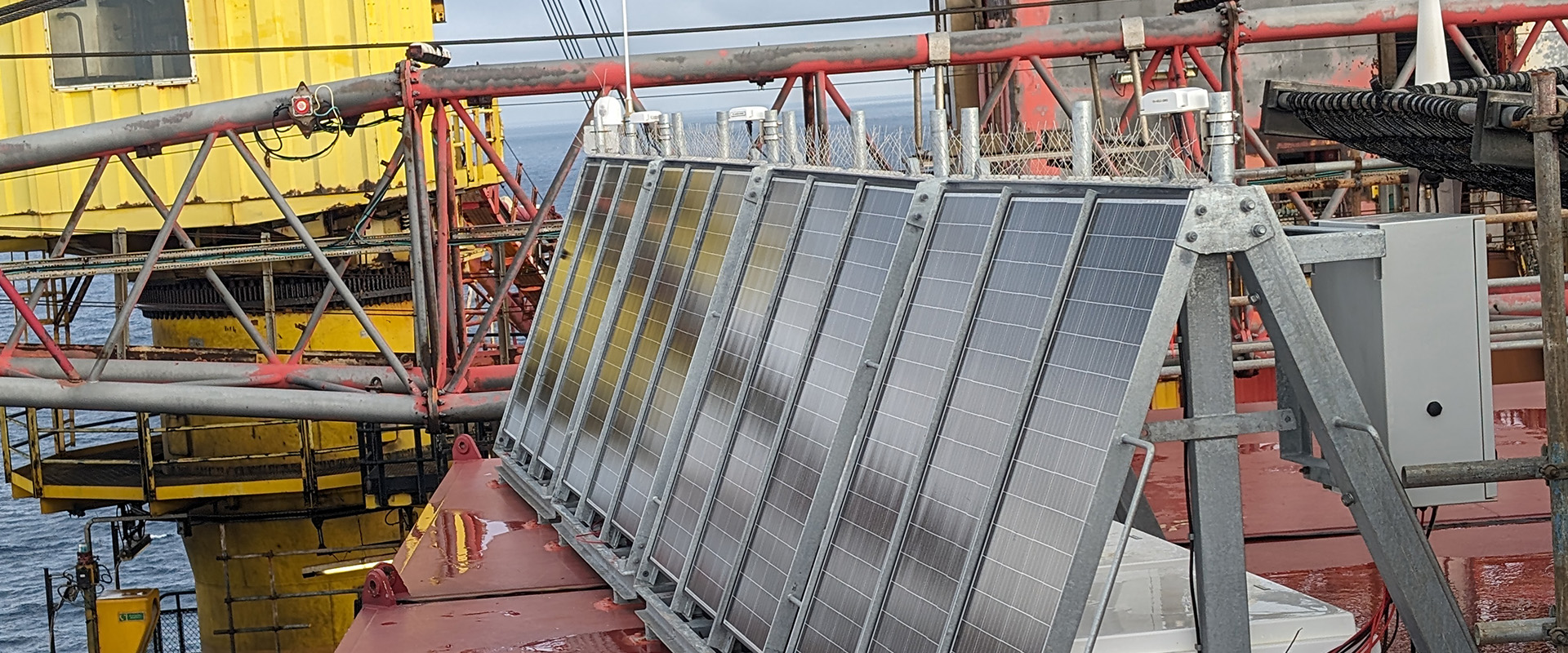 TAQA Lighthouse mode header